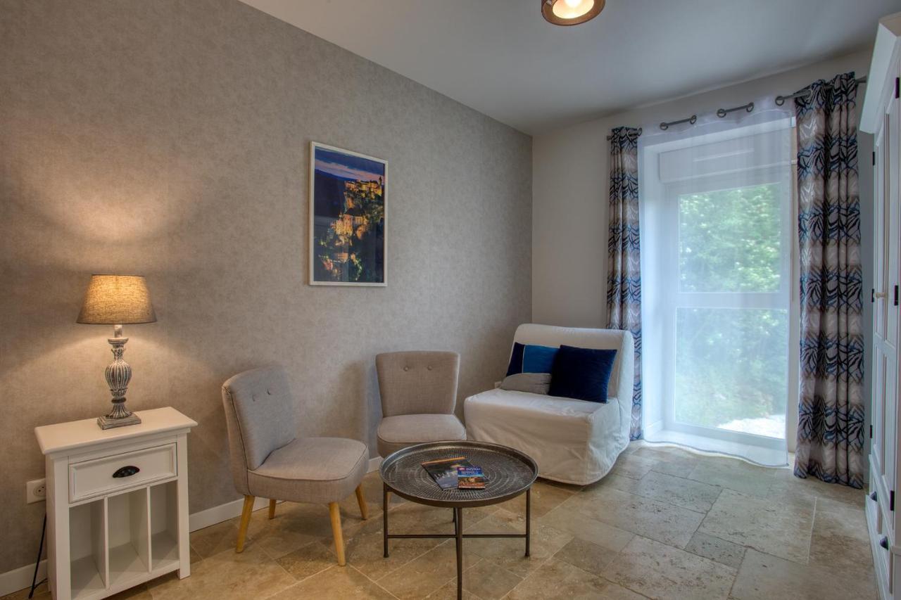 Domaine Des Pierres Blanches - Chambres D'Hotes Carlux Luaran gambar