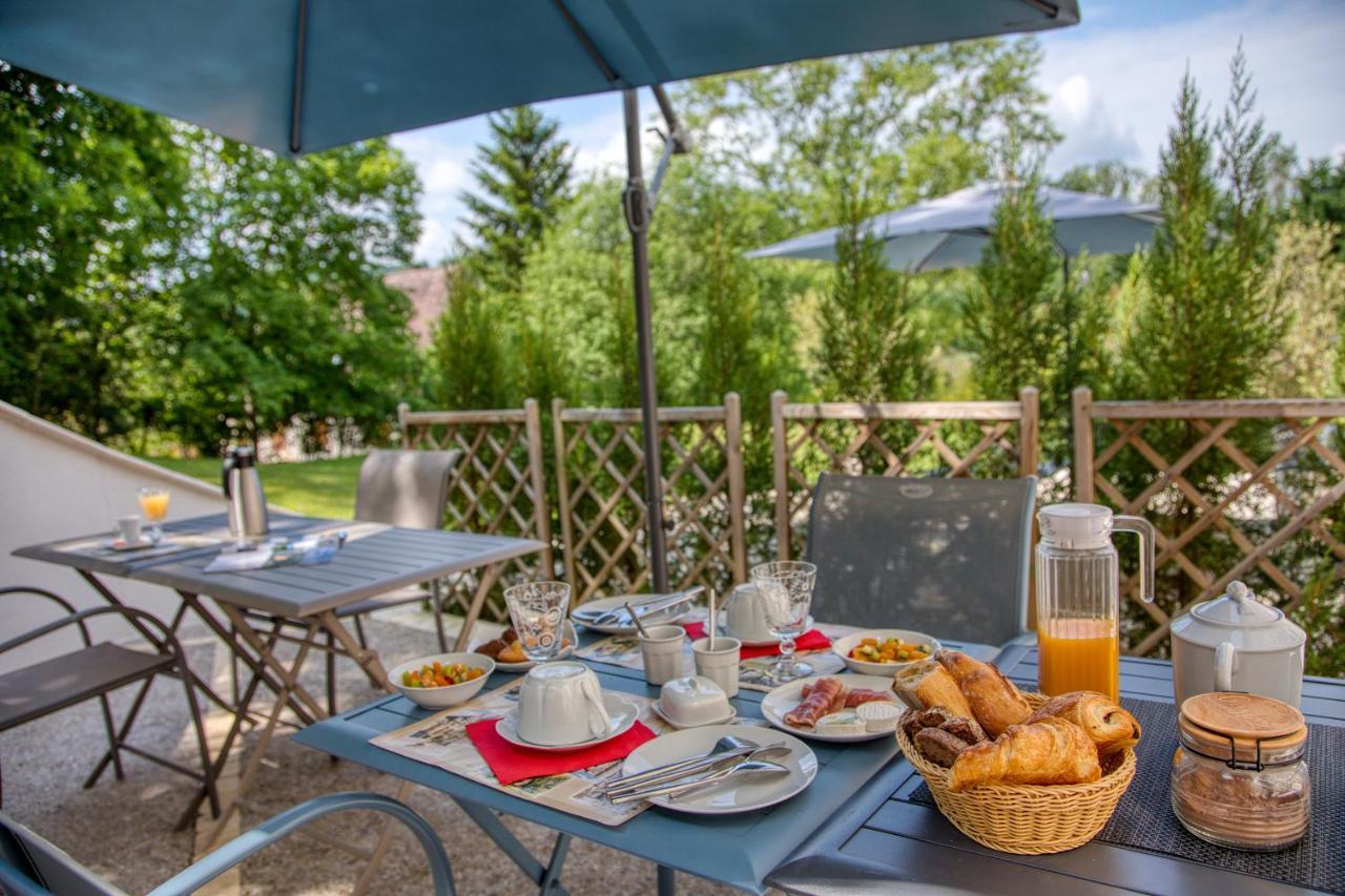 Domaine Des Pierres Blanches - Chambres D'Hotes Carlux Luaran gambar